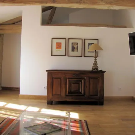 Bed and Breakfast Maison Saint-pe 4*