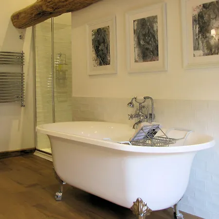 Maison Saint-pe Bed and Breakfast