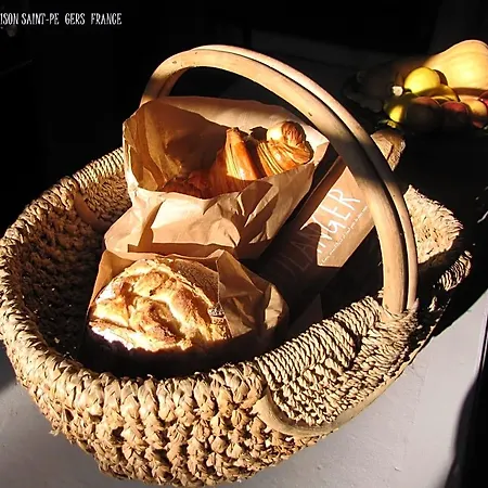 Maison Saint-pé Bed and breakfast 4*