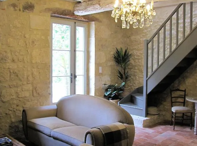 Maison Saint-pe Oda ve Kahvaltı 4*