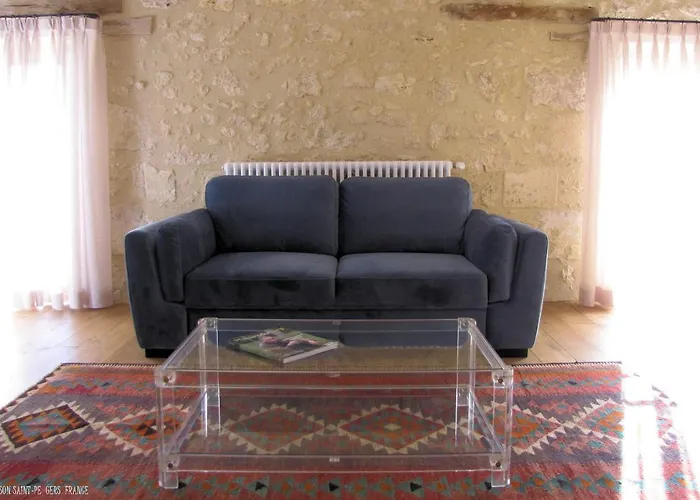 Maison Saint-pe Oda ve Kahvaltı 4*