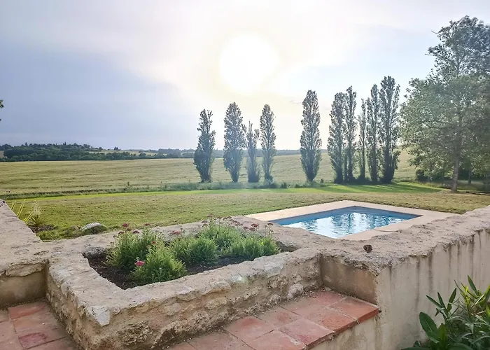 Maison Saint-pe Oda ve Kahvaltı 4*