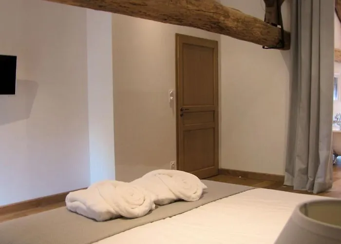 Maison Saint-pe Oda ve Kahvaltı 4*