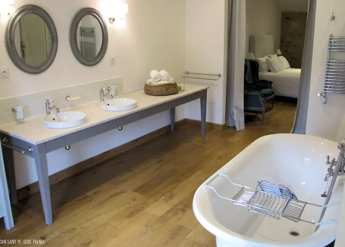 Oda ve Kahvaltı Maison Saint-pe